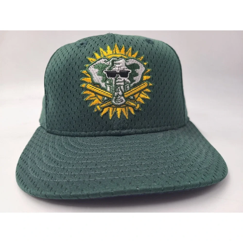 Vintage Oakland Athletics A's Stomper Bats New Era 59Fifty Fitted 6 5/8 Hat Cap‎